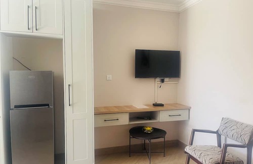 Harare Apartamento | Charming 2-bedroom apartment in superb Harare with WiFi