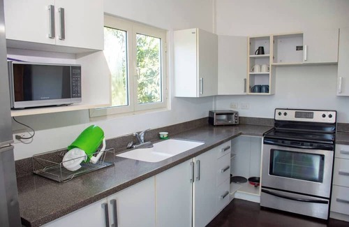 Bagope Condominio | Cozy Fully Equipped Condo 3BR -7min walk from Lakenn