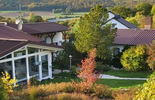Niedenstein Apartamento | The green meadow - D&B staycation Resort
