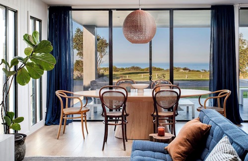 Dalrymple Casa | Upscale your Yorkes Adventure with a Modern Mood