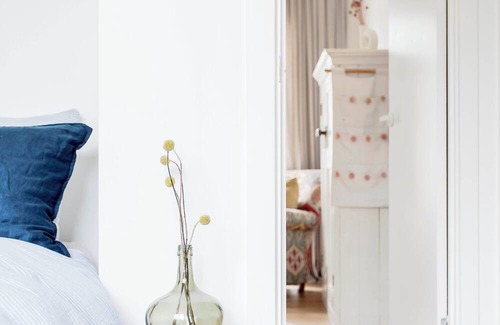 Dalrymple Casa | Upscale your Yorkes Adventure with a Modern Mood