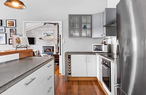 Forresters Beach Casa | Beachside Bliss Forresters Beach
