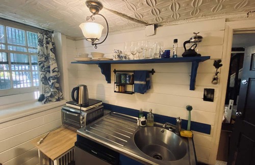 West Village Apartamento | Charming Greenwich Village Studio Just off Bleecker Street