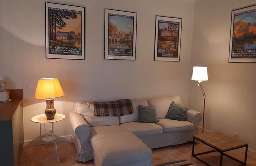 Chambourg-sur-Indre Casa | STAG AND SWAN SET FOR 12