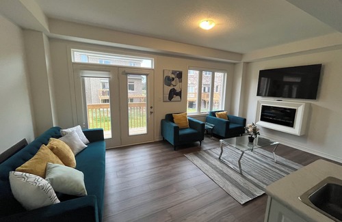 Watertown Apartamento | Stunning, BRAND NEW 4BDR Home in Waterdown