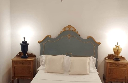 Valladolid City Centre Apartamento | Spectacular Room With Balcony In The City Centre