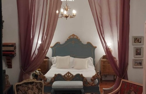 Valladolid City Centre Apartamento | Spectacular Room With Balcony In The City Centre