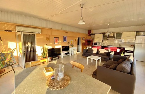 Konyaalti Apartamento | Luxury Terrace Floor, Near Konyaalti Beach with Stunning Mountain Views