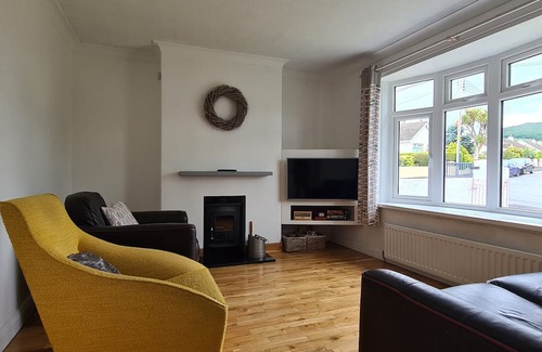 Newcastle Cabaña | Mourne Hikers' Cottage is a cosy cottage, nestled at the foot of the Mournes