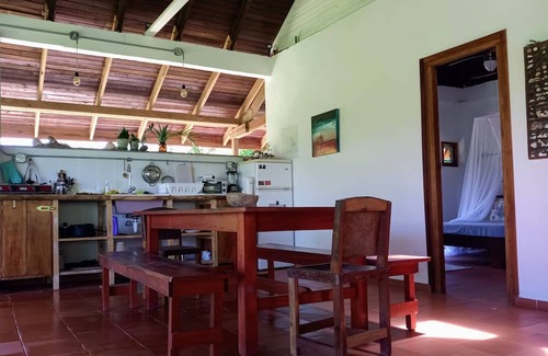 Santa Catalina Apartamento | 2BR/2BA loft apartment with treehouse feeling in Santa Catalina