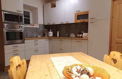 Predazzo Apartamento | Apartment 'Valmaor' with Mountain View and Wi-Fi