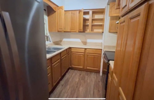 Longwood Casa | 3-bedroom 2-bathroom house with central AC, huge yard, WIFi, and laundry room.
