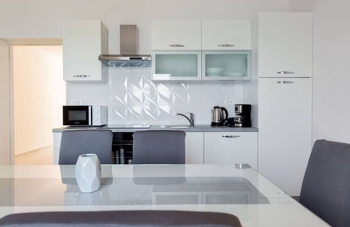 Novigrad Casa | Beautiful private villa for 4 guests with WIFI, A/C, TV, terrace and parking