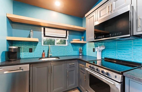 Omaha Casa | The Constellations Orion & Taurus - Romantic Steam Showers, Hot Tubs, and Table Rock Lake