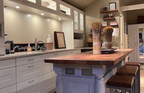 The Willows Cabaña | Nice cottage in Menlo Park close to Stanford University & Hospital & Facebook