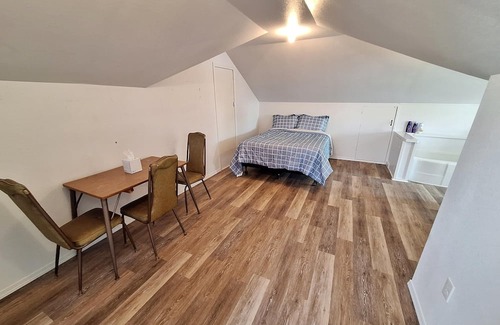 Pendleton Apartamento | Walking distance to Round Up Grounds and Main Street.