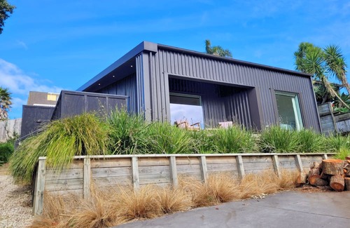 Waihi Beach Casa | Hosts on the Coast Coastal Vibes Waihi Beach