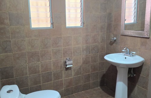Zona 13 Casa | Marvelous bedroom at 3 minutes from the Guatemala City Airport