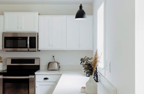 Ashley Falls Casa | Modern 3-bedroom home in the Berkshires!