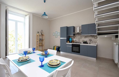 Centro Storico Casa | Holiday Home 'Appartamento Carolina' with Shared Terrace, Wi-Fi and Air Conditioning