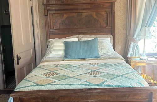 Beacon Cama Y Desayuno | Charming B&B with AC and WiFi in wonderful Beacon - Botsford Briar B&B