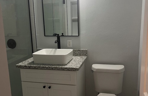 Chalmette Apartamento | Charming 2-bedroom apartment with WiFi, AC in peaceful Chalmette