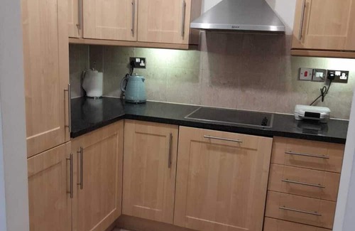 Oakleigh Apartamento | Spacious 2 bed North London flat with balcony and parking, sleeps 5