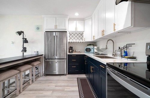 West Covina Apartamento | Cozy studio in amazing West Covina with WiFi, AC