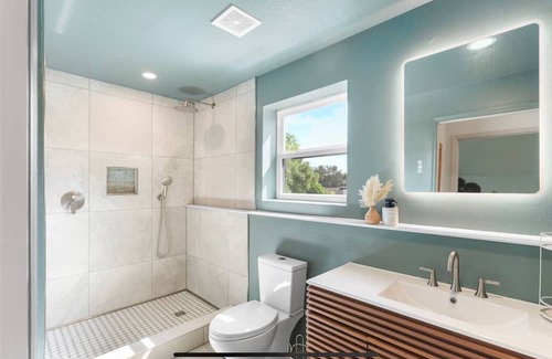Ocoee Casa | NEW! 1BR Guesthouse - KingBed - Disney - Universal - Seaworld