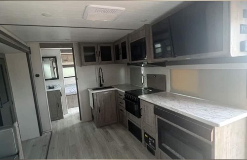 Marble Falls Casa | Cozy & Spacious Grand Surveyor Glamping Experience @ Fishers of Men Ranch