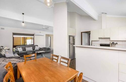 Mildura Casa | Mildura Family Home with Free WiFi