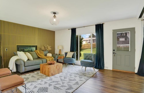 Camp Hill Casa | Completely renovated home on tree-lined street!