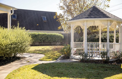 McGregor Casa | The Carriage House FIXER UPPER Season 3/Close to Waco