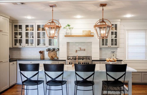 McGregor Casa | The Carriage House FIXER UPPER Season 3/Close to Waco