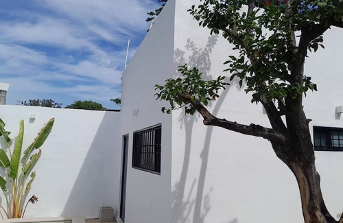 Merida Municipality Casa | Contemporary Home & Tiny Home w/pool. 15-minute walk to Merida, Centro