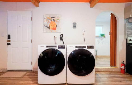 Piedmont Cabaña | Casita PDX with W/D, workspace