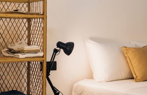 Dickwella Casa | Charming 1 Bedroom Studio with WiFi, AC and Kitchen in Hiriketiya Beach.