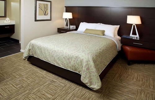 Sunnyvale Casa | 4 Charming Suites w/Pet-Friendly Rooms, BBQ Area & Fresh Breakfast
