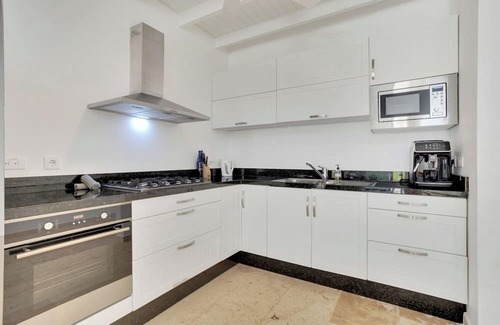 Antriol Villa | Villa Brosse with private pool