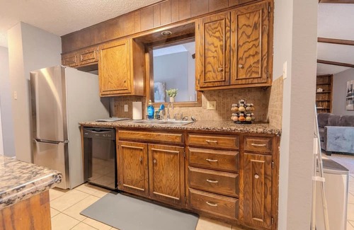 Lubbock Casa | Freemont Estate - 3BR/2BA - Big Backyard