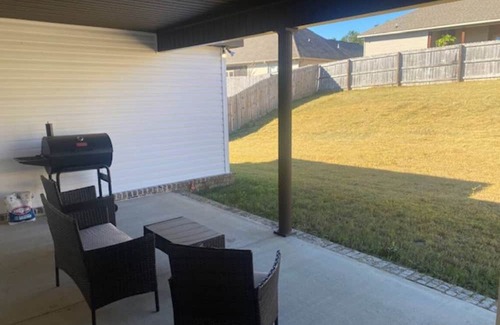 Northport Casa | Charming 3-bedroom house in fabulous Northport with AC, WiFi