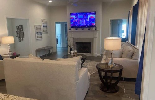 Northport Casa | Charming 3-bedroom house in fabulous Northport with AC, WiFi