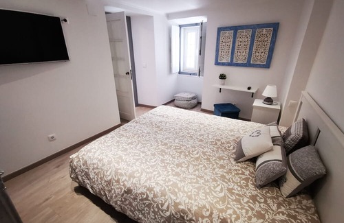 Sines Casa | Room 'Garden' with Shared Garden and Wi-Fi