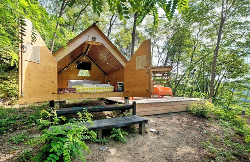 Carrodano Inferiore Alquiler De RV | Caravan 'Starsbox Cinque Terre - Casa' with Mountain View, Private Pool and Private Garden