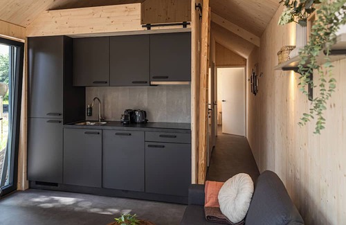 Houthem Casa | Tinyhouse Dille met Hottub op Steenworp Afstand van Maastricht en Valkenburg