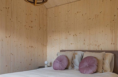 Houthem Casa | Tinyhouse Dille met Hottub op Steenworp Afstand van Maastricht en Valkenburg