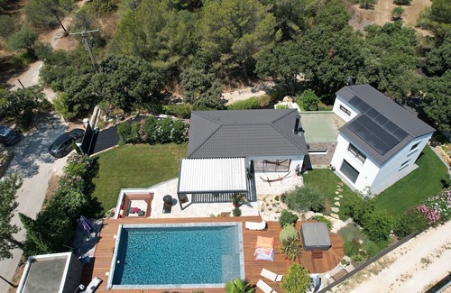 Cornillon-Confoux Casa | Villa Cornillon-Confoux, 3 bedrooms, 6 persons