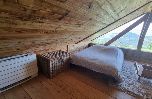 Saint-Martin-d'Uriage Chalet De Esquí | Un Petit Chalet Dans les Montagnes : Lieu Insolite Pour les Amoureux de Nature
