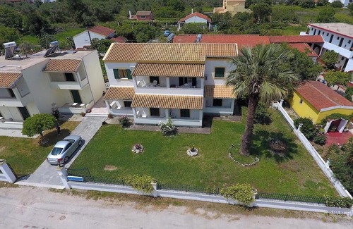 Roda Apartamento | Studio Apartment 'Standard 1' with Shared Terrace, Wi-Fi and Air Conditioning