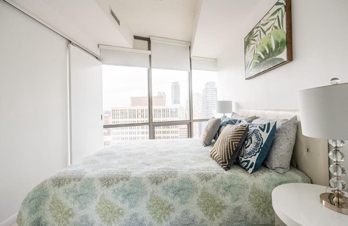 Bay Cloverhill Condominio | GLOBALSTAY. 1BR High Floor View Downtown Toronto